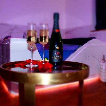 Le Venus - Appartement Spa Privatif Balneo Sauna Дижон Екстериор снимка